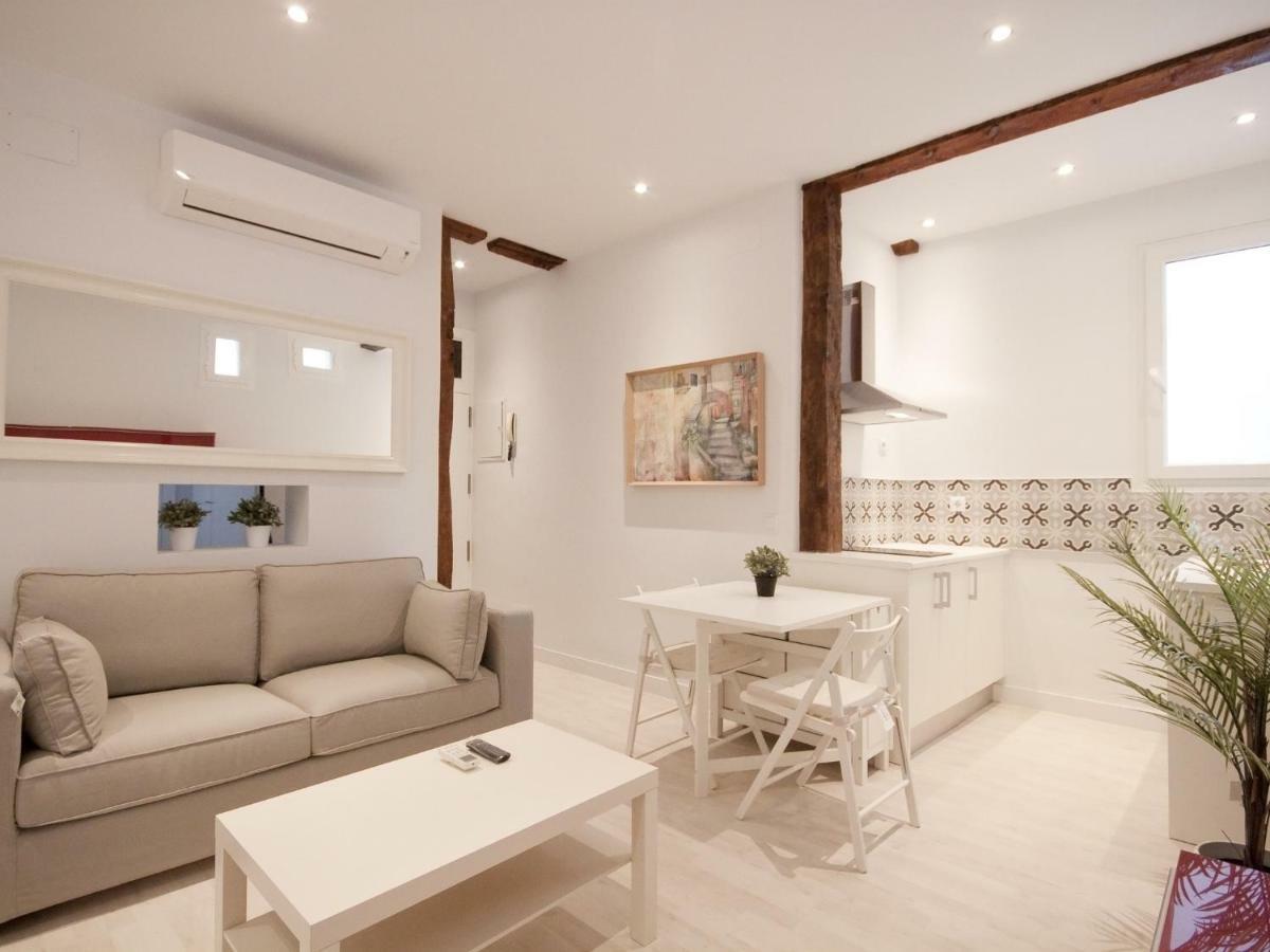 Con Encanto En Opera Appartamento Madrid